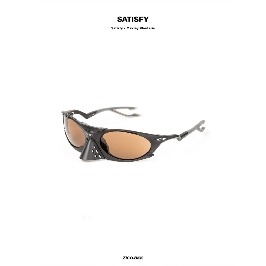 Satisfy × Oakley Plantaris